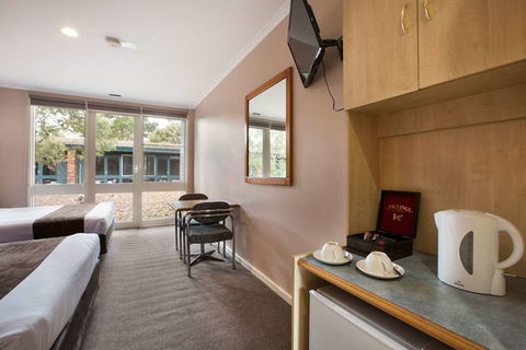 Burvale Hotel - Hobart Tourism 5