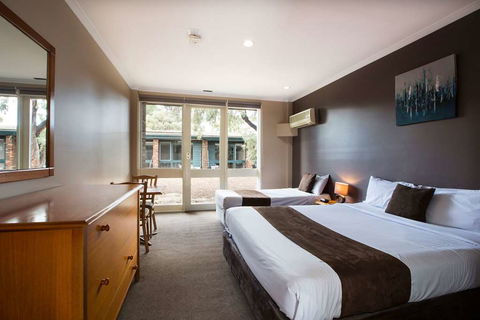 Burvale Hotel - Hobart Tourism 7