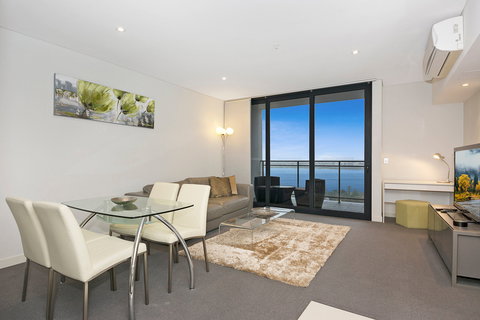 Astra Apartments Perth - Hobart Tourism 7