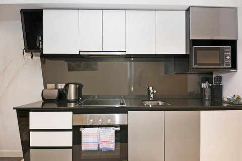 Astra Apartments Perth - Hobart Tourism 14