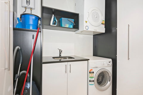 Astra Apartments Perth - Hobart Tourism 15