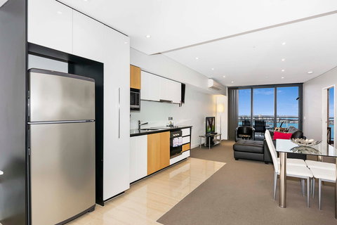 Astra Apartments Perth - Hobart Tourism 17