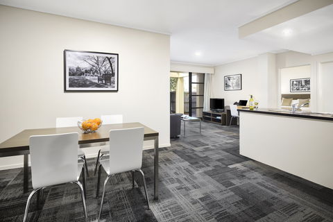 Quest Narre Warren - Tourism TAS 5