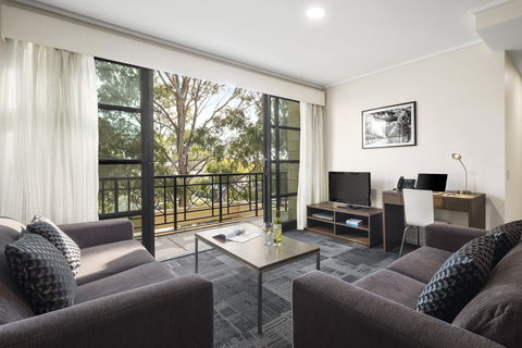 Quest Narre Warren - Tourism TAS 7