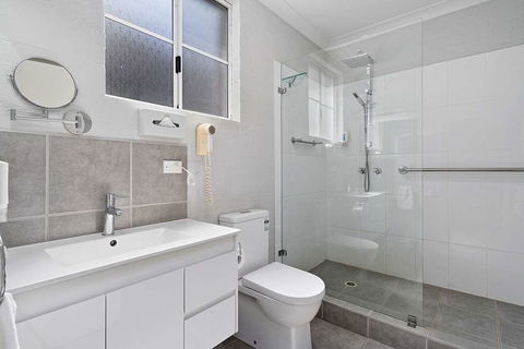Econo Lodge Border Gateway Wodonga - Tourism TAS 11