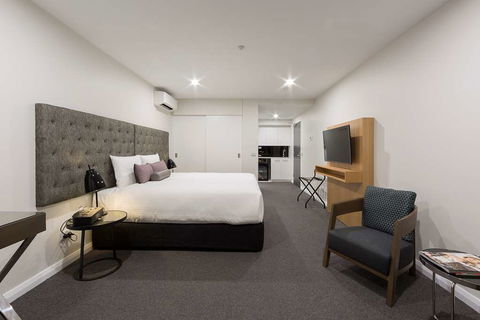 Avenue Hotel Canberra - Hobart Tourism 4