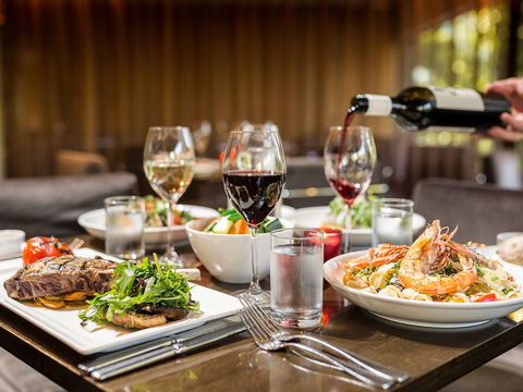 Novotel Canberra - Hobart Tourism 9