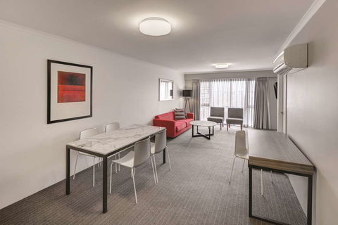 Adina Serviced Apartments James Court - Hobart Tourism 5
