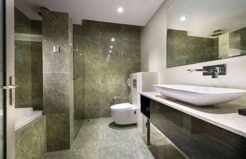 Swan River Hotel - Hobart Tourism 9