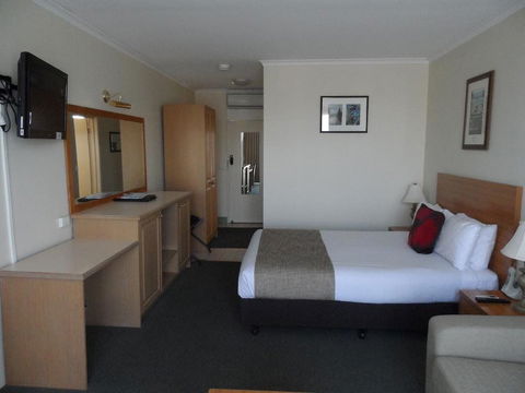 Admiralty Inn - Hobart Tourism 7