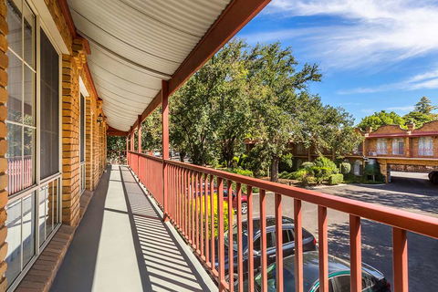 Best Western Cathedral Motor Inn - Tourism TAS 1