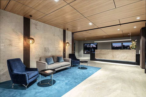 Quality Hotel Lakeside - Tourism TAS 2