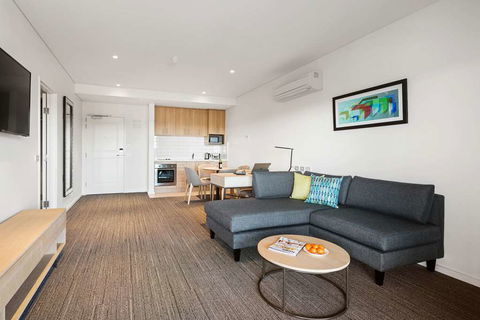 Quality Hotel Lakeside - Tourism TAS 13