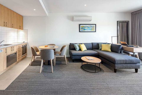 Quality Hotel Lakeside - Tourism TAS 14