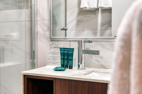 Palms City Resort - Tourism TAS 10