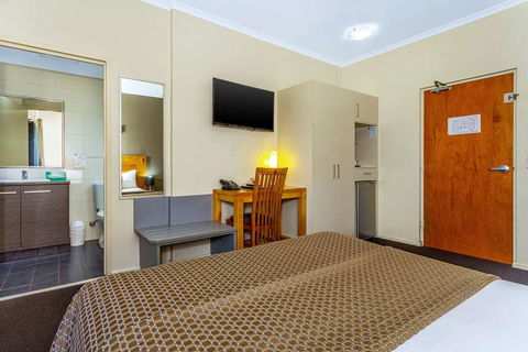 Quality Hotel Darwin Airport - Hobart Tourism 8