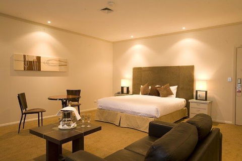 Beau Monde International - Hobart Tourism 3
