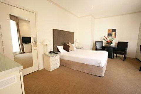 Beau Monde International - Hobart Tourism 6