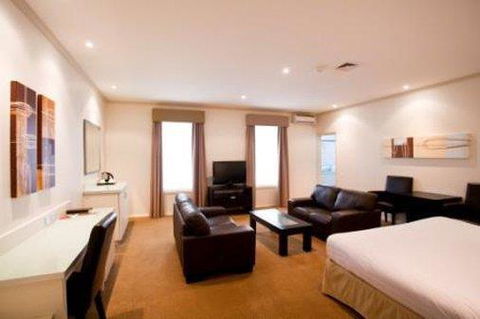 Beau Monde International - Hobart Tourism 8