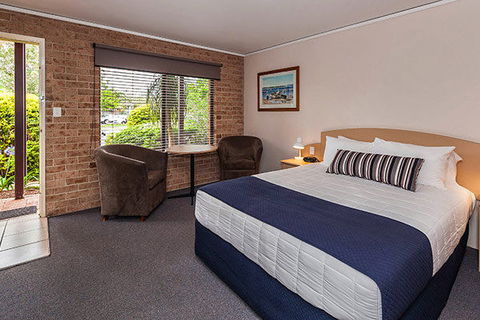 Macquarie Barracks Inn - Tourism TAS 1