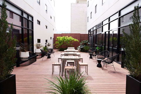 Essence Hotel Carlton - Tourism TAS 1