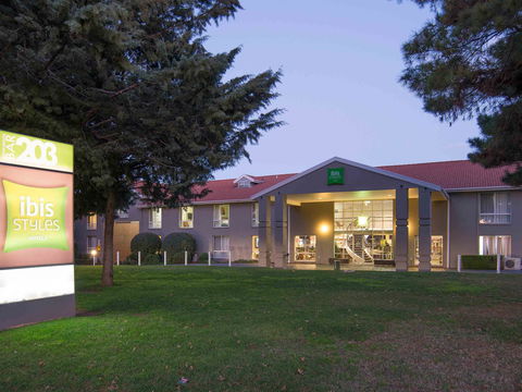 Ibis Styles Canberra - Hobart Tourism 1