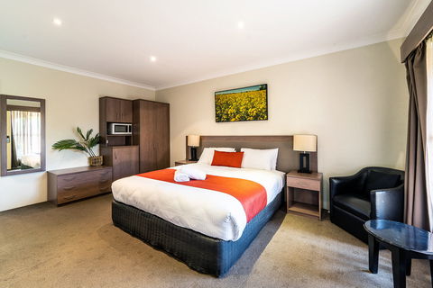 Parkes International - Hobart Tourism 1