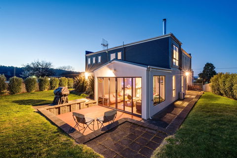Madsen Retreat - Tourism TAS 1