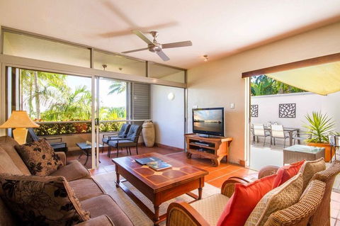 Club Tropical Resort - Hobart Tourism 0