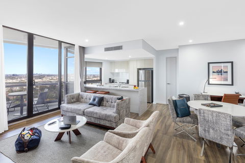 Meriton Suites Church Street, Parramatta - Hobart Tourism 1
