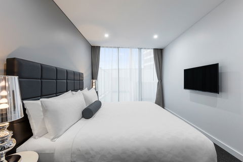 Meriton Suites Church Street, Parramatta - Hobart Tourism 4
