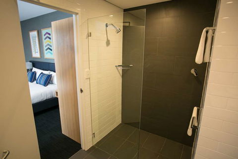 Alpha Hotel Eastern Creek - Tourism TAS 1