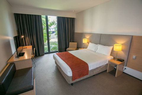 Alpha Hotel Eastern Creek - Tourism TAS 2