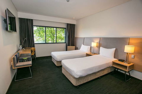 Alpha Hotel Eastern Creek - Tourism TAS 5