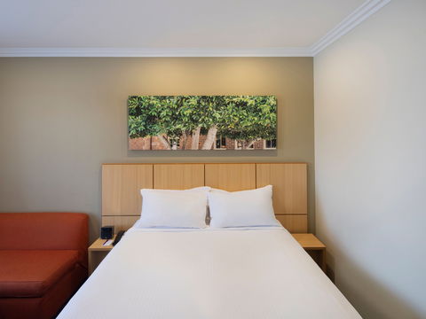 Mercure Sydney Blacktown - Hobart Tourism 5