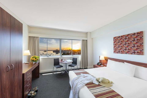 The Macleay Serviced Apartment Hotel - Tourism TAS 7