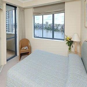 Central Dockside Apartment Hotel - Hobart Tourism 3