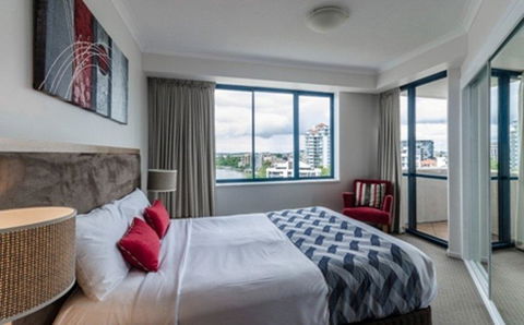 Central Dockside Apartment Hotel - Hobart Tourism 6