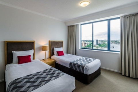 Central Dockside Apartment Hotel - Hobart Tourism 7