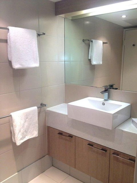Central Dockside Apartment Hotel - Hobart Tourism 11