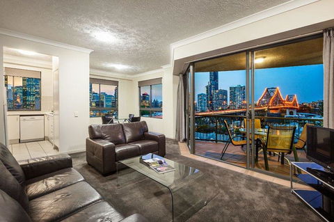 Bridgewater Apartments - Hobart Tourism 3
