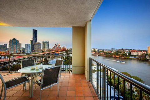 Bridgewater Apartments - Hobart Tourism 9