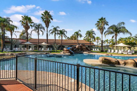 Quality Siesta Resort - Hobart Tourism 7