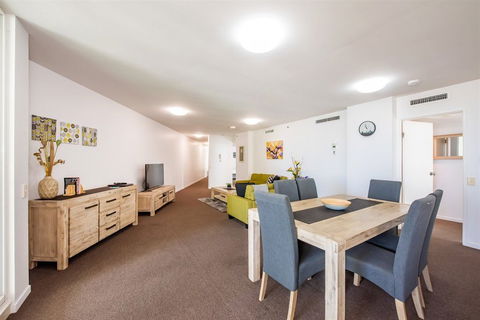 Lanai Riverside Apartments - Tourism TAS 4