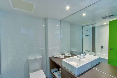 Mackay Oceanside Central Hotel - Tourism TAS 7