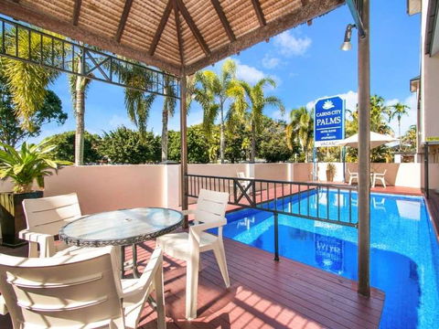Cairns City Palms - Hobart Tourism 4