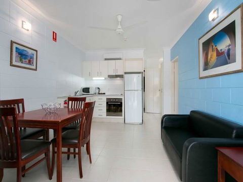 Cairns City Palms - Hobart Tourism 13