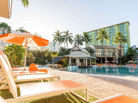 Novotel Cairns Oasis Resort - Hobart Tourism 6
