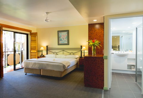 Palm Royale Cairns - Hobart Tourism 1