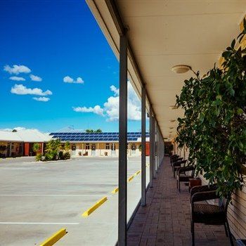 MAS Country Club Motor Inn - Tourism TAS 2